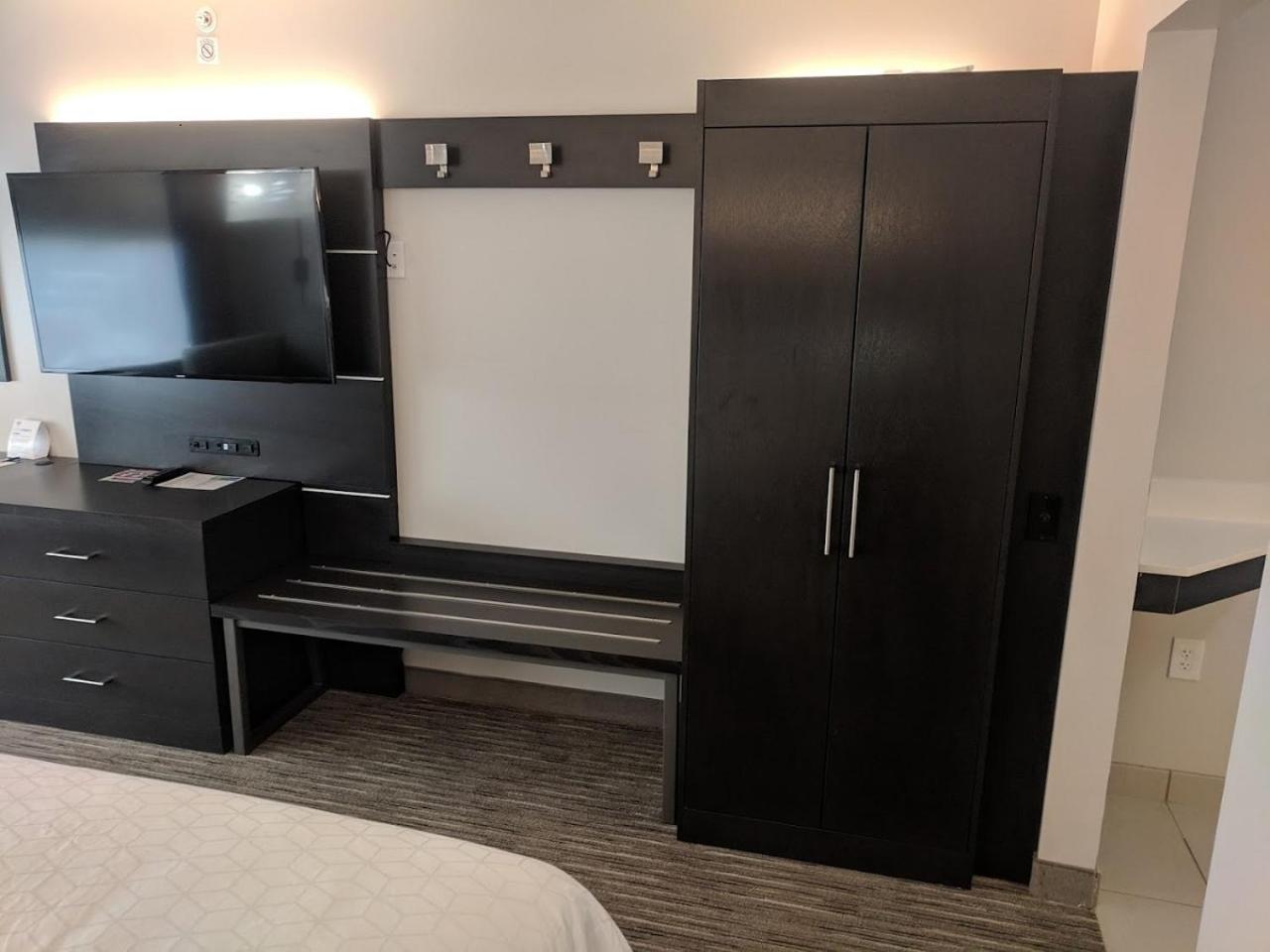 Holiday Inn Express & Suites - Bensenville - O'Hare By Ihg Zewnętrze zdjęcie