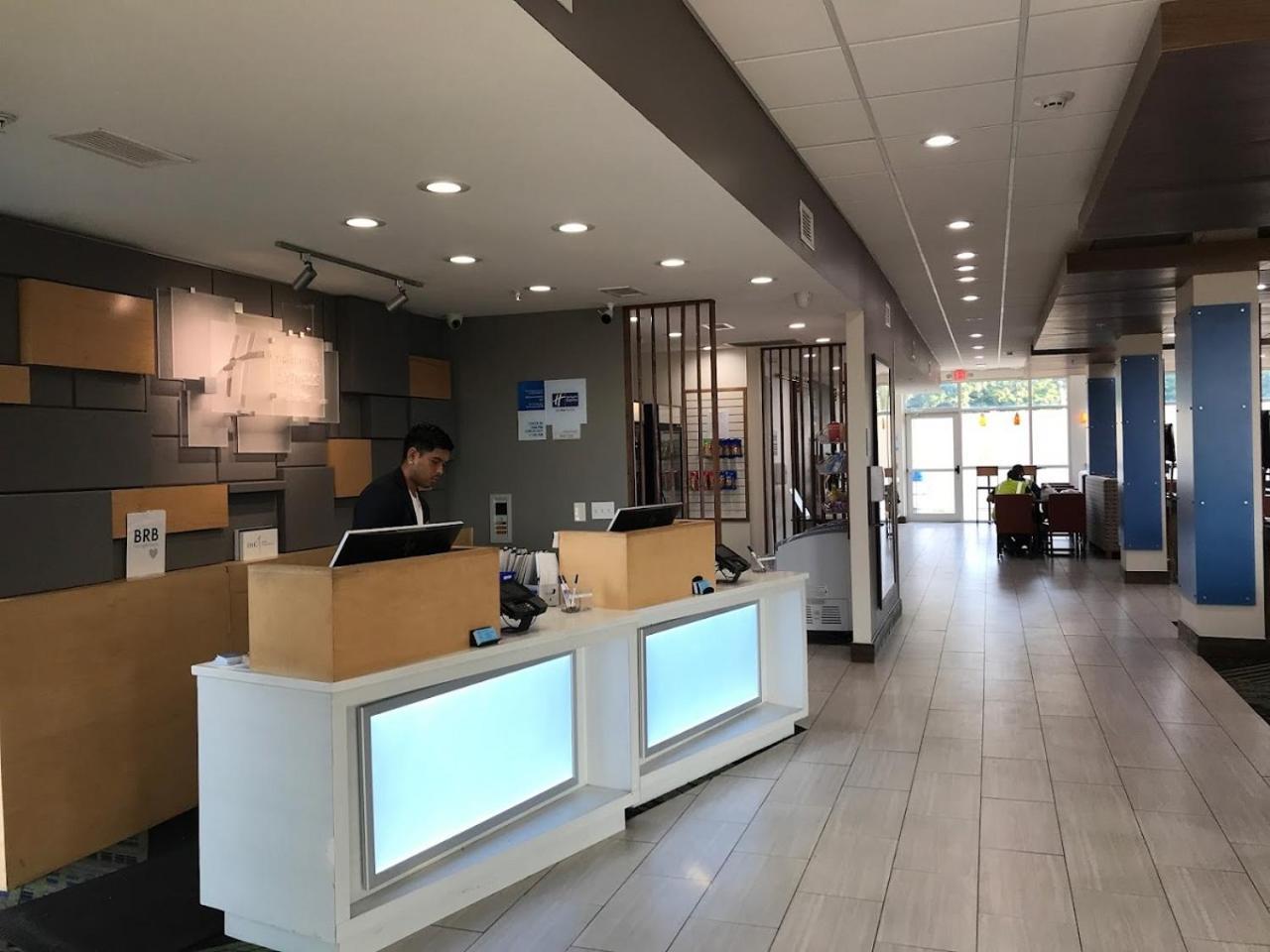Holiday Inn Express & Suites - Bensenville - O'Hare By Ihg Zewnętrze zdjęcie